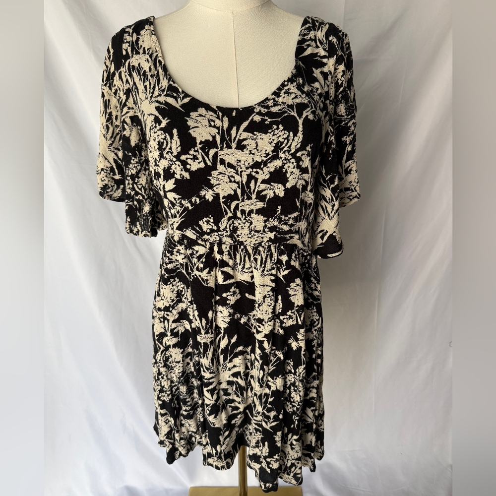 Free People Floral Cut-Out Mini Dress Size Small Black/Cream